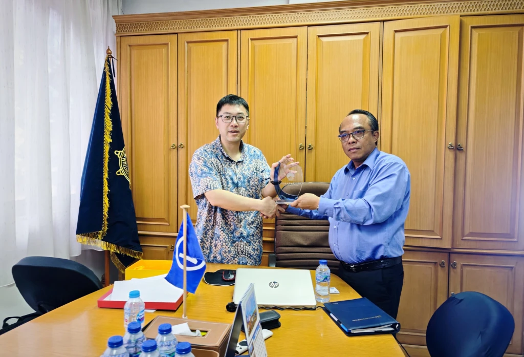 Welcoming Jiangsu Shipping College Advancing Cadet Development Together